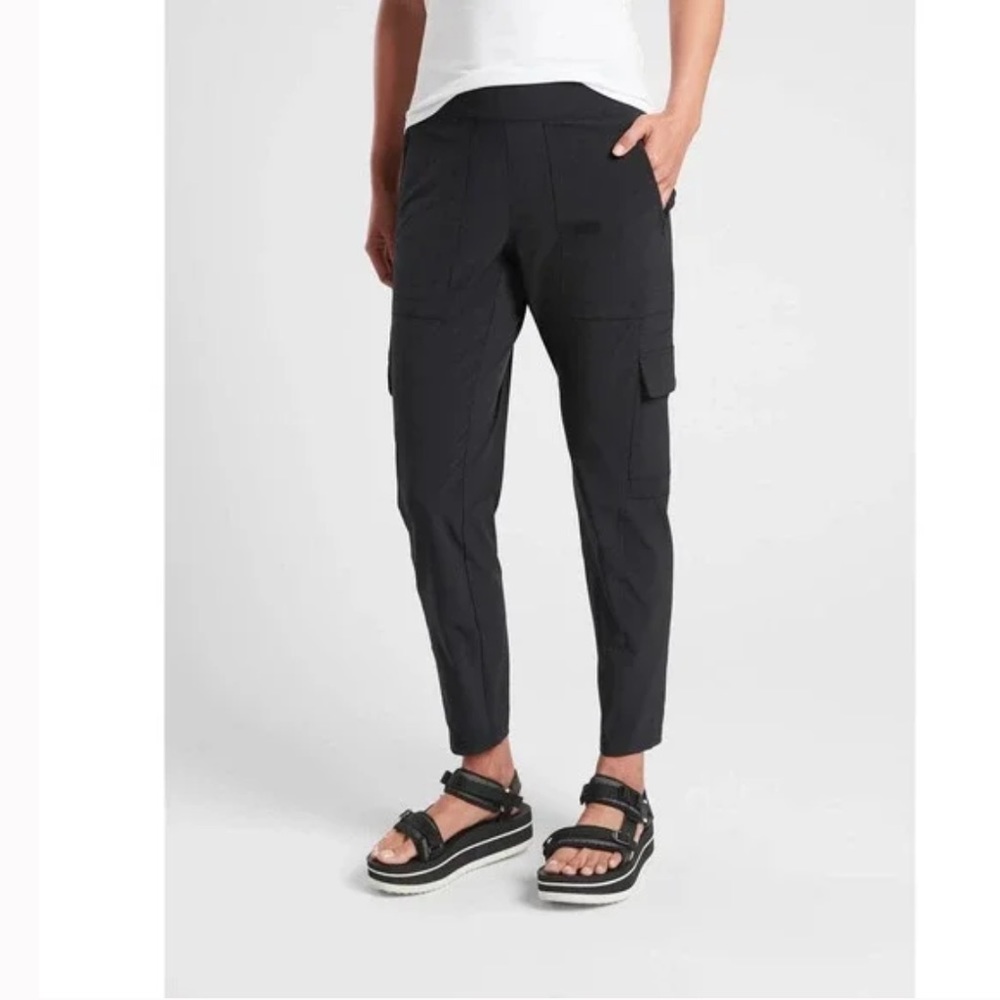 athleta chelsea cargo pant navy blue size 6
